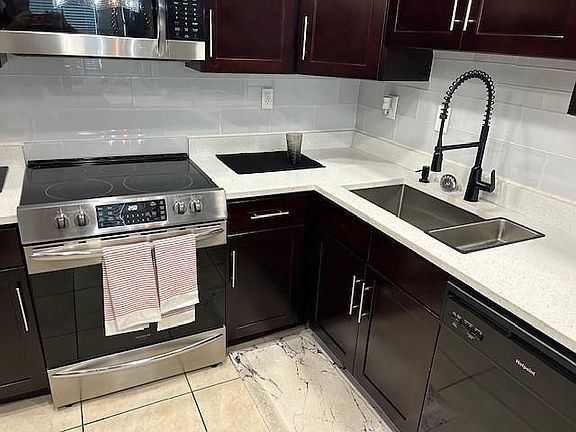 2nd image of 2667 NW 9th Street