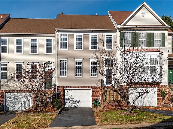 2nd image of 14721 Beaumeadow Dr