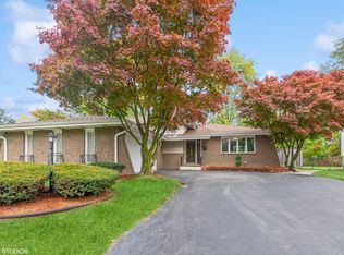 3310 Louise Dr, Lansing, IL