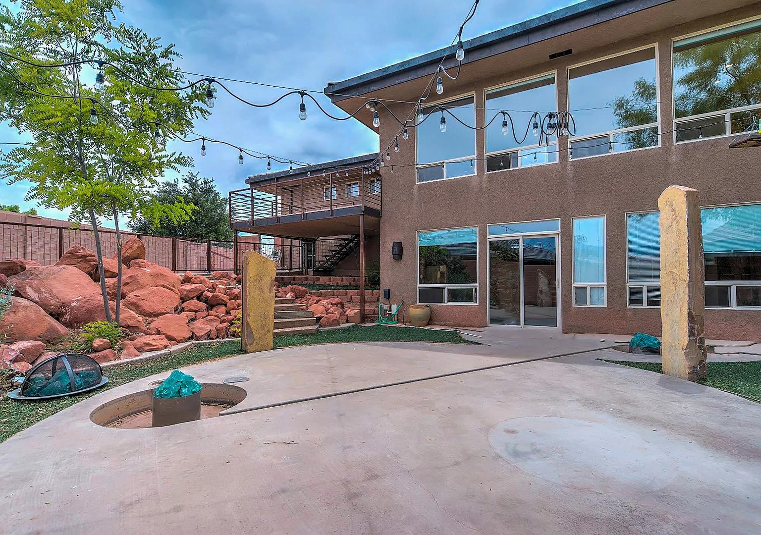4 Bedroom Home in Santa Clara. Pet Friendly! — Photo 4