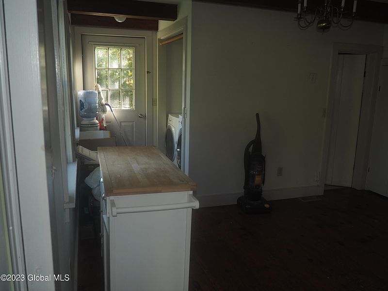 5th image of 621 Sodom Road