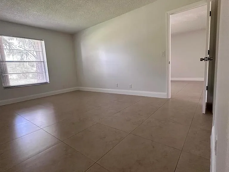 23466 SW 57th Ave #504 — Photo 20