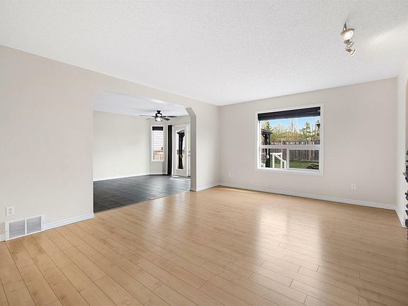 5th image of 707 Hudson Pl NW