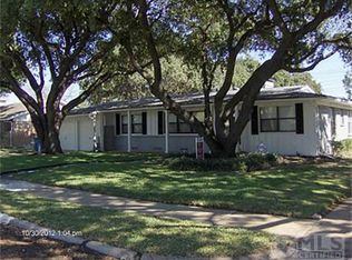 10906 Beauty Ln, Dallas, TX 75229