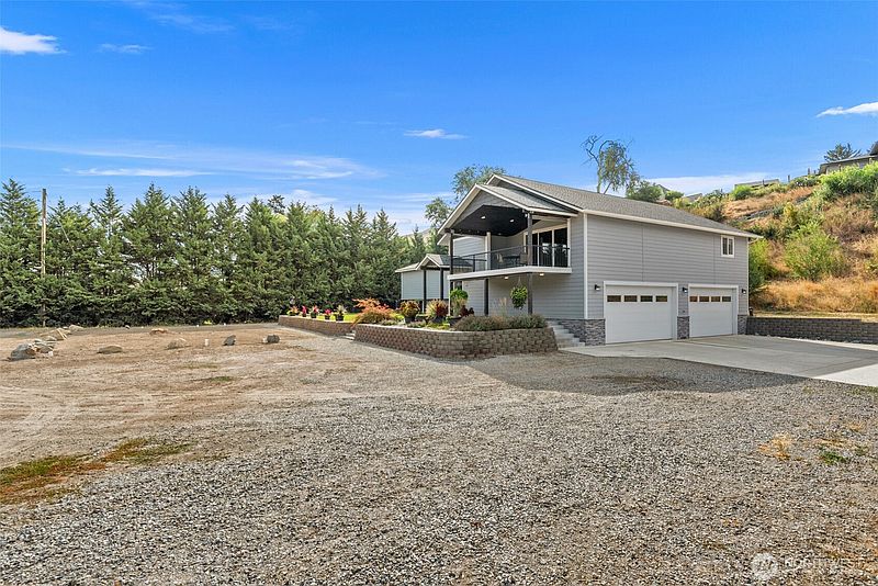 2nd image of 64 Spurlock Lane
