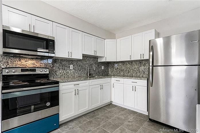 1st image of 1830 N 59th Ave #12