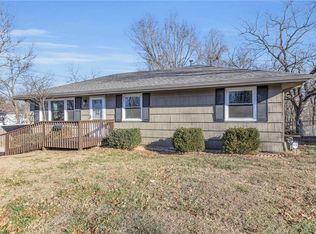 105 N Brent St, Sugar Creek, MO 64054