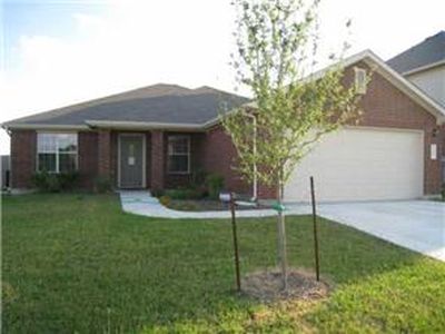 302 Floating Leaf Dr, Hutto, TX, 78634