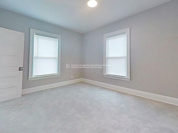 3rd image of 118 Dearborn Pl
