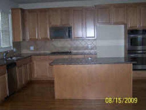 2nd image of 100 El Monte Ct