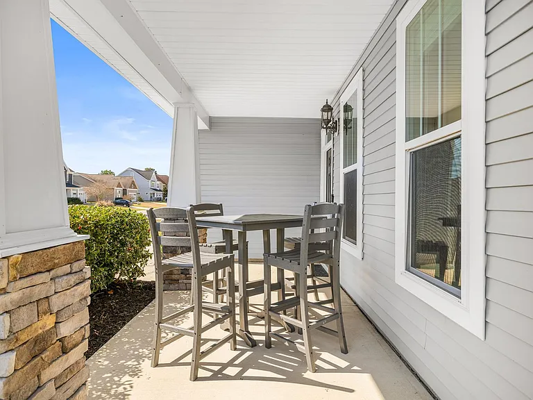 357 Belvedere Dr — Photo 4