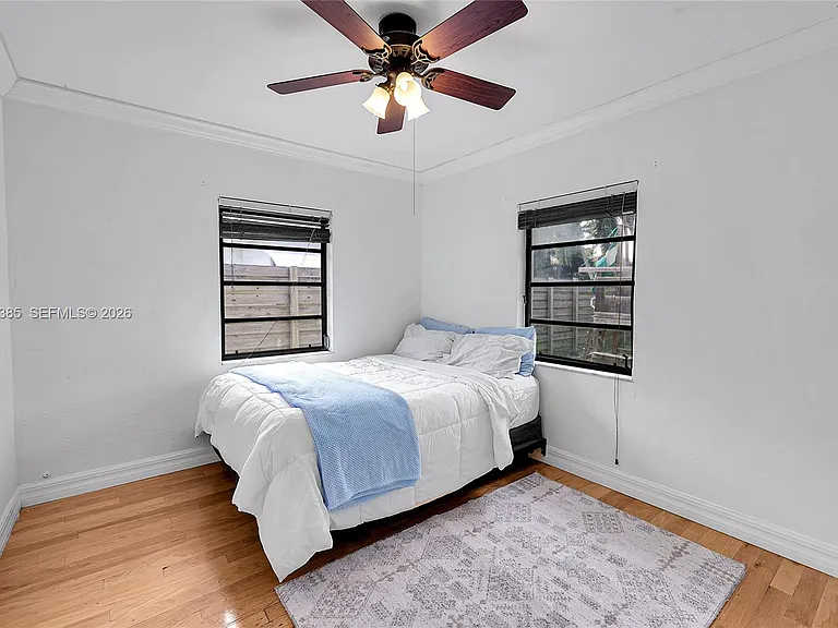3614 SW 58th Ave — Photo 8