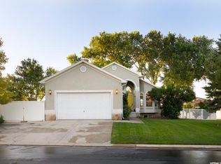 204 E Cove Rd, Saratoga Springs, UT 84045