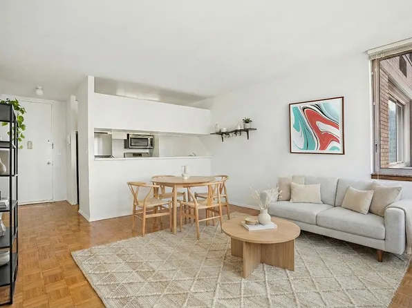 235 E 40th St APT 39E, New York, NY 10016