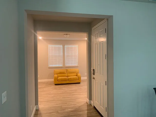 1017 Posey St — Photo 2