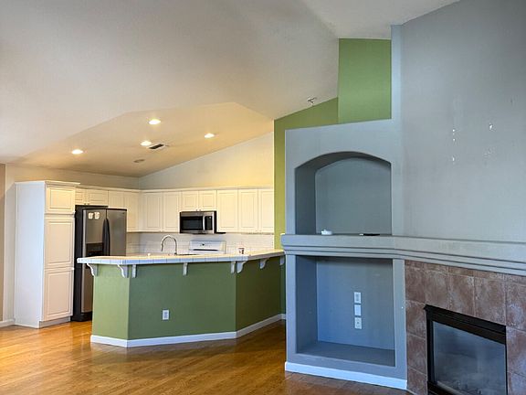 3rd image of 10675 Arbor Way