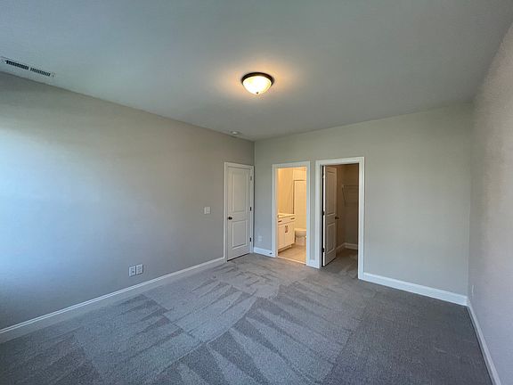 First floor guest suite
