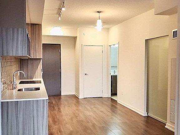 3rd image of 52 Forest Manor Rd #201