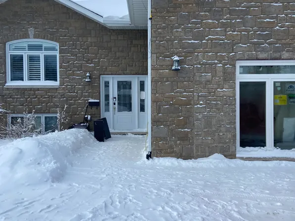 253 Kingsway Ave, North Bay, ON P1B 9S3