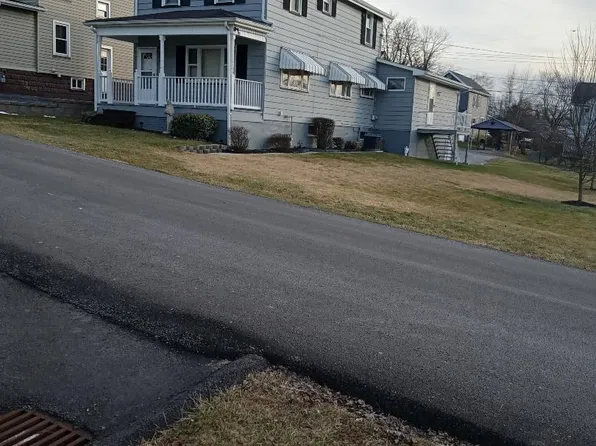 214 Dewey St, Altoona, PA 16602