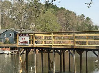 242 Pirates Cv, New London, NC 28127