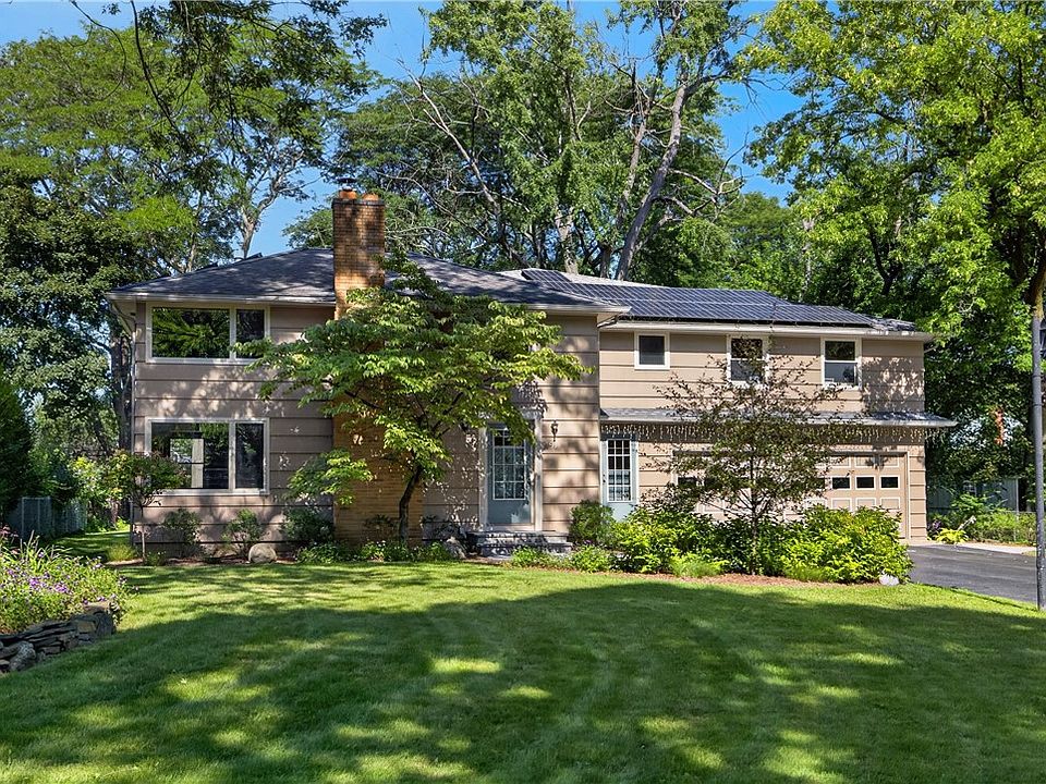 1st image of 91 Glenhill Dr