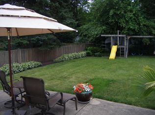 1521 N Kennicott Ave, Arlington Heights, IL 60004