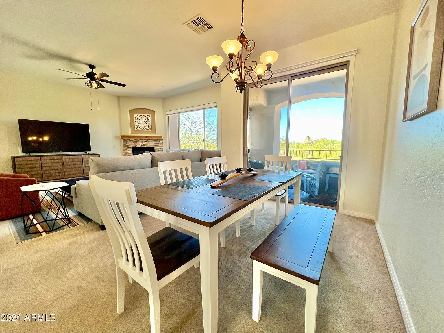 3 bed, 2.0 bath, 1714 sqft, $3,195 — Photo 3