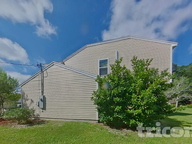 73 Bruce Ln — Photo 16