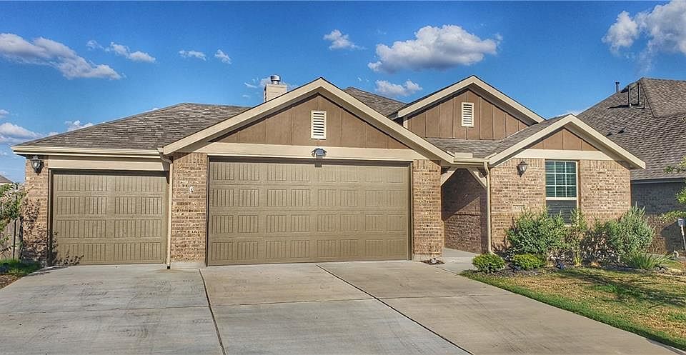 1st image of 6705 Leonardo Dr