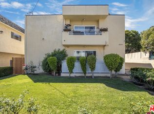 3709 S Bentley Ave, Los Angeles, CA 90034