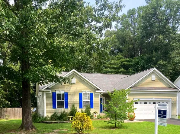 211 Meadow Ave, Colonial Beach, VA 22443