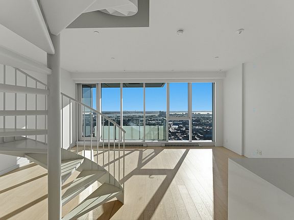 4th image of 1450 Boulevard Rena Lavesque #O3609