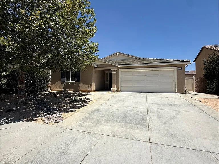 15124 Audrey Dr — Photo 1