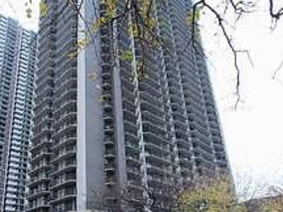 3rd image of 6007 Sheridan St #G