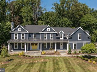 10610 Beach Mill Rd, Great Falls, VA 22066