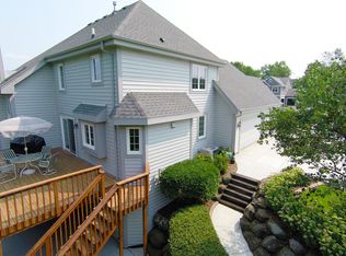 N53W16758 Prairie Dawn, Menomonee Falls, WI 53051