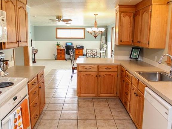 Kitchen to Family Room