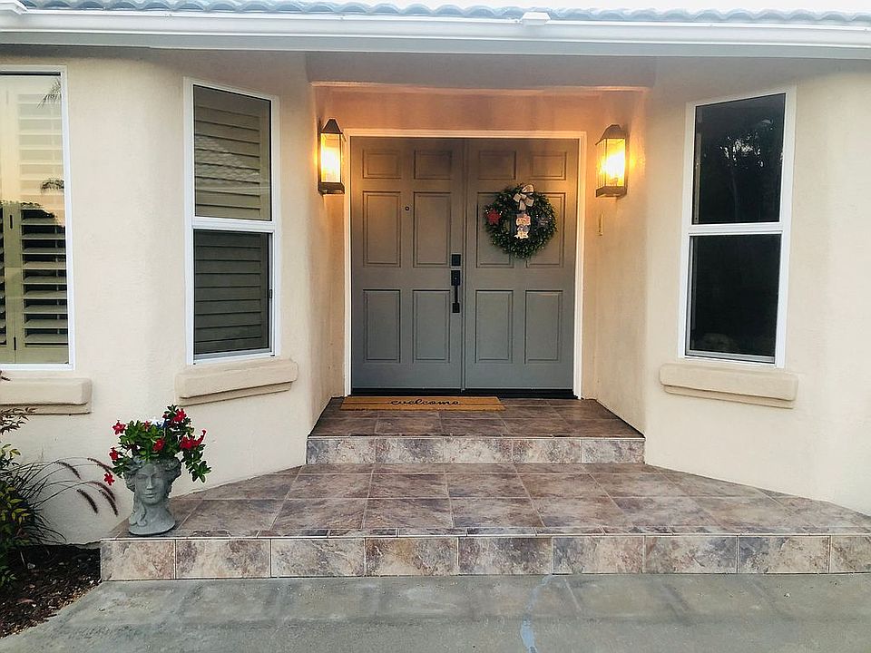 2nd image of 2521 Peet Ln