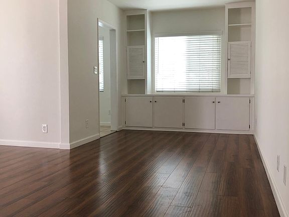 2nd image of 1941 Malcolm Ave #1