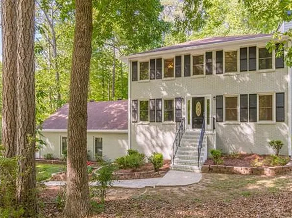 195 Poplar Way, Fayetteville, GA 30214