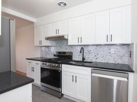 20-65 42nd St, Astoria, NY