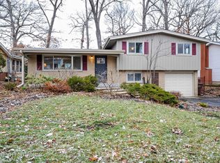 316 Dunbar Rd, Mundelein, IL 60060