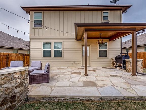 3rd image of 624 Cinnamon Teal Ln