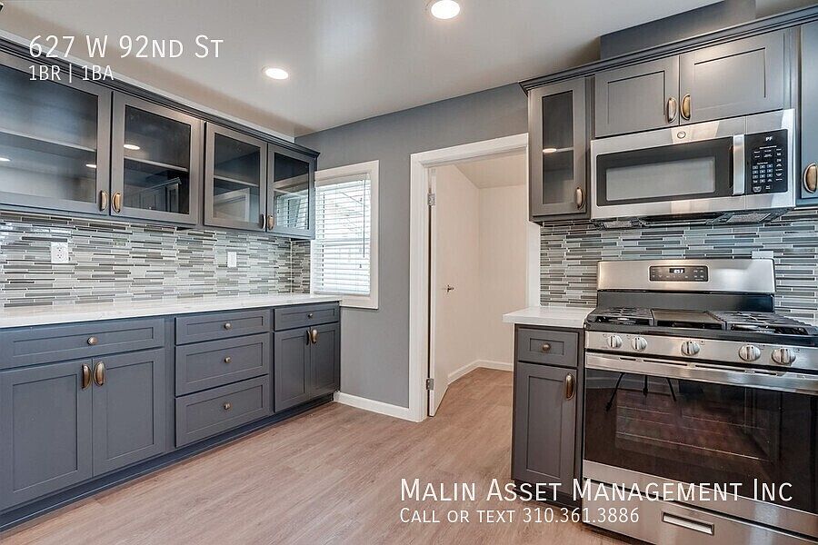 1st image of 627 W 92nd St