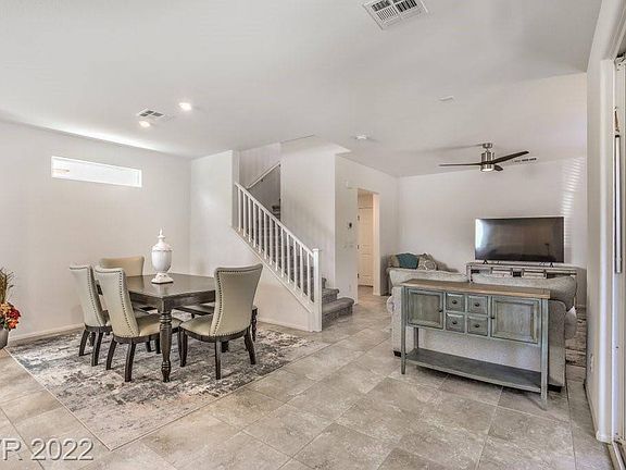 5th image of 10576 Sariah Skye Ave