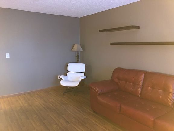 2nd image of 222 13th Ave E