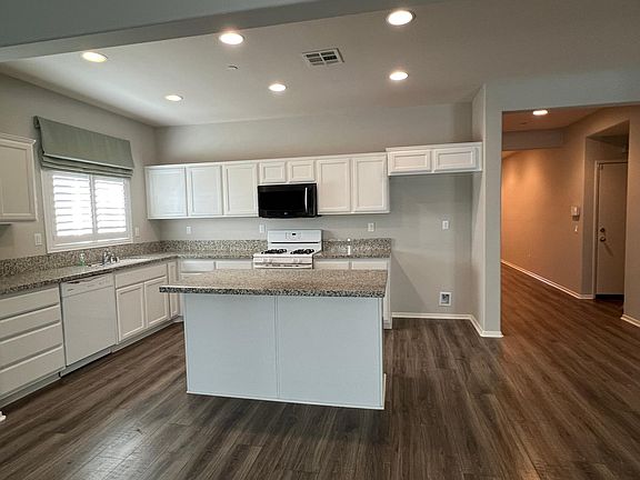 2nd image of 28339 Cottage Way