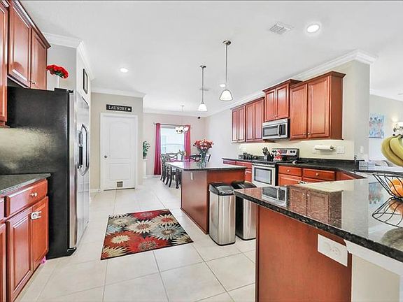 5th image of 10024 Logan Falls Ct