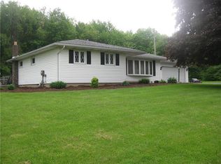 93 Falls Rd, Mercer, PA 16137